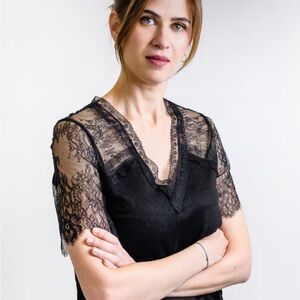 Elegant Black Lace V-Neck linen Top